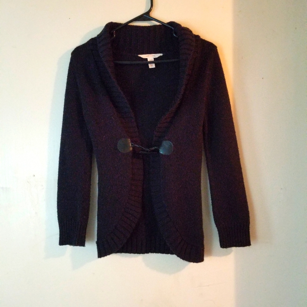 An Arizona black sweater